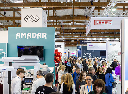 31. Międzynarodowe Targi Stomatologiczne KRAKDENT w Krakowie (5).jpg