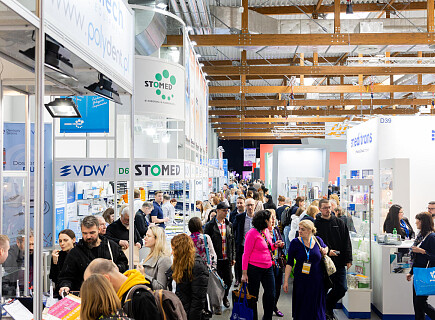 31. Międzynarodowe Targi Stomatologiczne KRAKDENT w Krakowie (4).jpg