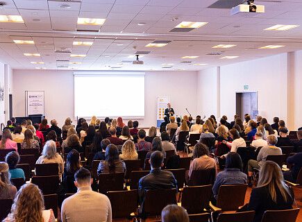 31. Międzynarodowe Targi Stomatologiczne KRAKDENT w Krakowie (10).jpg